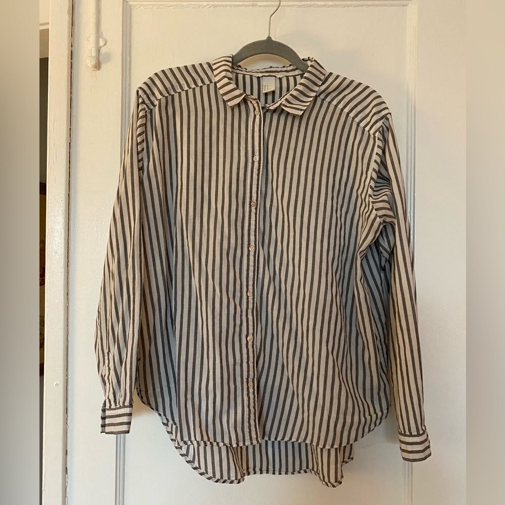 H&M Striped Gray and White Button Up Shirt Size 12